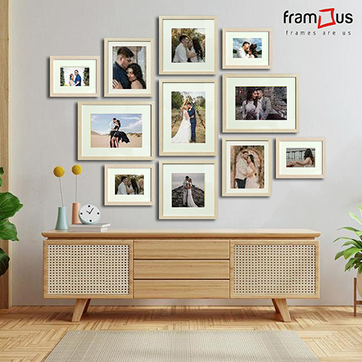 Wall of 11 Frames - WO11F03 - 2005