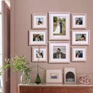 Wall of 8 Frames - WO8F01 - 2005